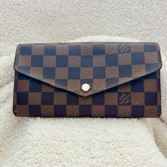 Louis Vuitton Handbags - Louis Vuitton wallet